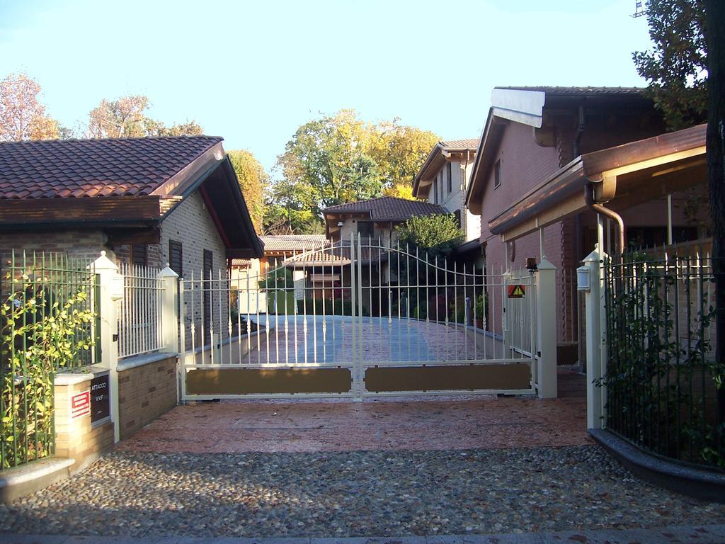 Maison D'Elite Seregno Bagian luar foto